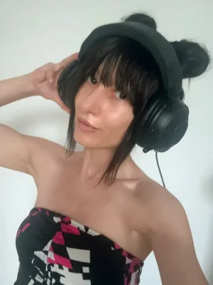 Ginny   Eastern European gal here