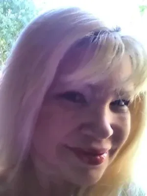 Love men who are bi sexual or crossdressers and cucks